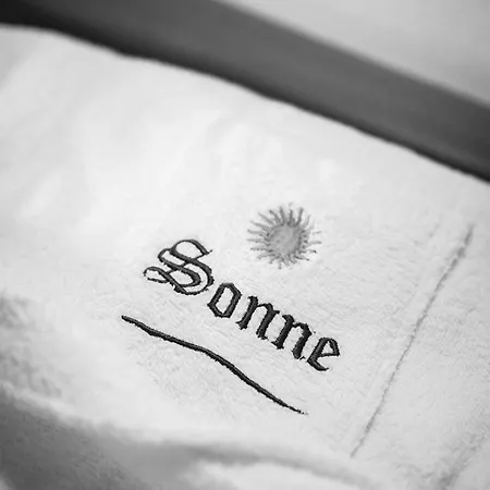 Hotel Small Sonne Tirolo